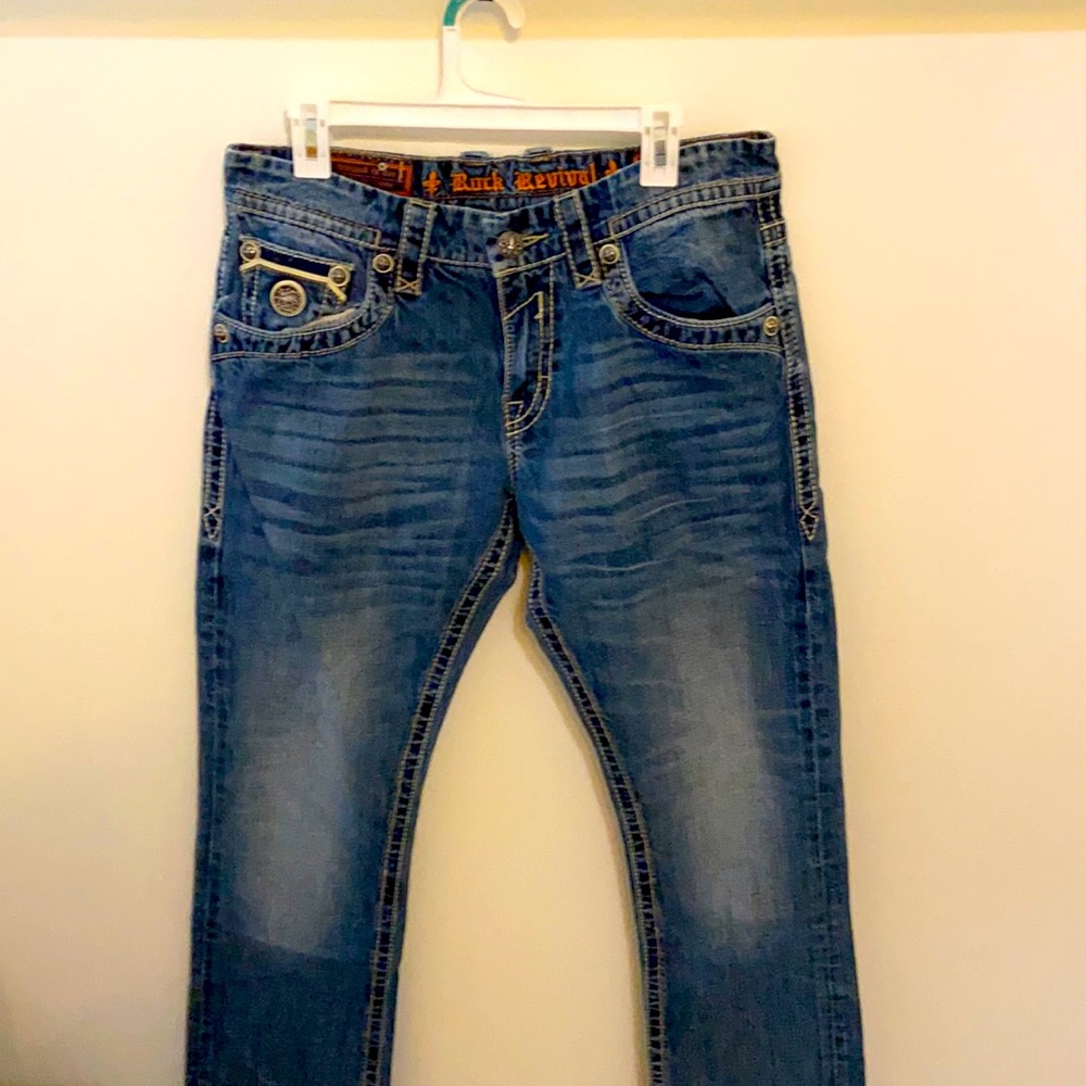 Rock Revival Men’s jeans. Worn blue. Size 32/33. Francis straight leg.
